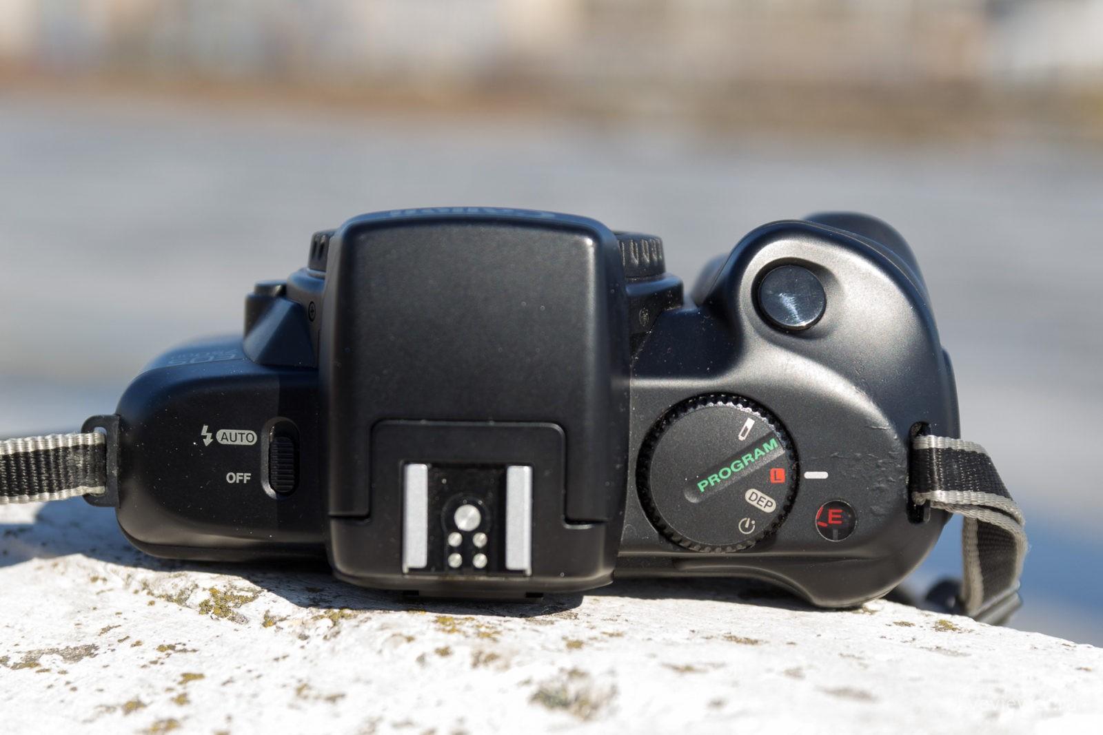 Canon EOS 750QD вид на top-panel
