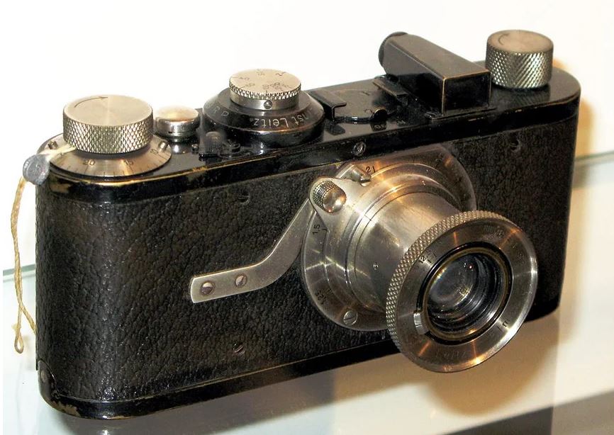 Leica I. Локомотив любительской фотографии.