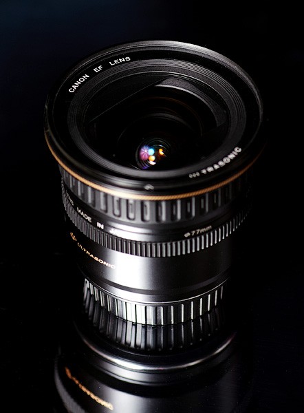 Canon EF 20 35 mm f3.5 4.5 USM 3