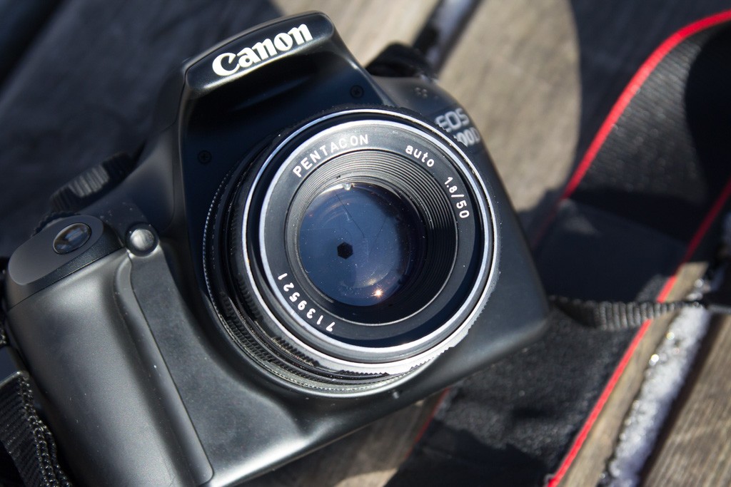 Переходники для разных систем 12 Pentacon auto, установленный на Canon EOS 1100D через адаптер м42 canon